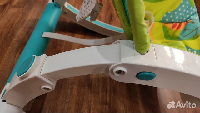 Кресло-качалка с вибрацией Fisher price Кресло-качалка с вибрацией Fisher price
