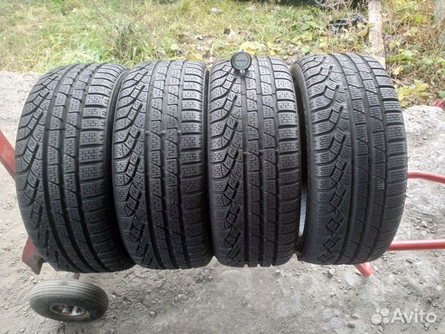 225 40 18 Pirelli Sottozero serie2 225/40/18 225 40 18 Pirelli Sottozero serie2 225/40/18