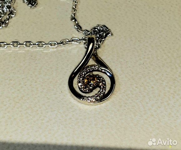 Кулон золотой с цепью Россия