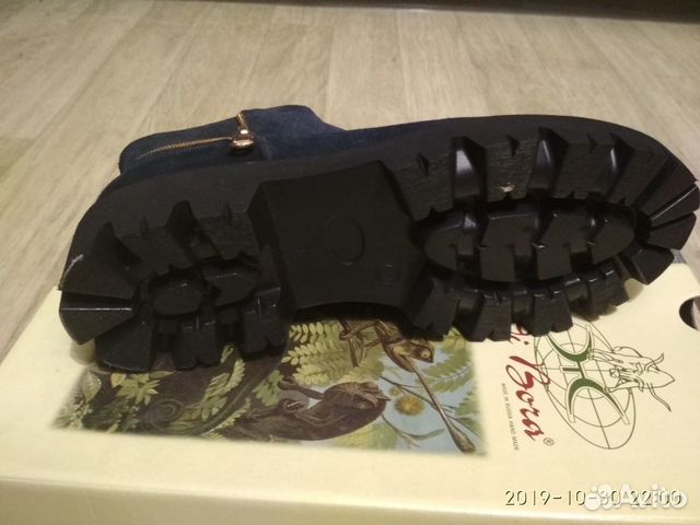 Продам зимние ботинки р.41