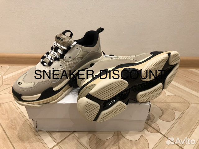 Кроссовки Balenciaga Triple S 36-40 Кроссовки Balenciaga Triple S 36-40