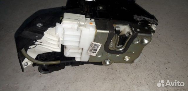 Замок двери передний левый Mercedes Benz А160 W169 Замок двери передний левый Mercedes Benz А160 W169