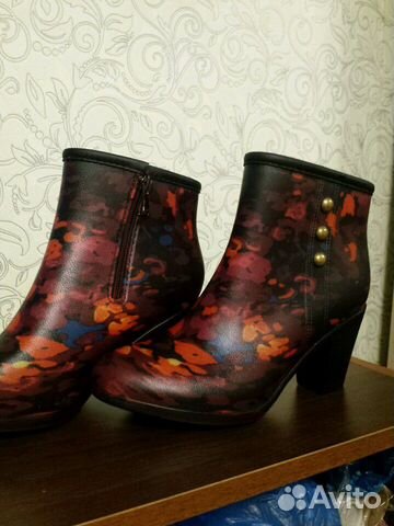 Резиновые сапожки 40 размер Резиновые сапожки 40 размер