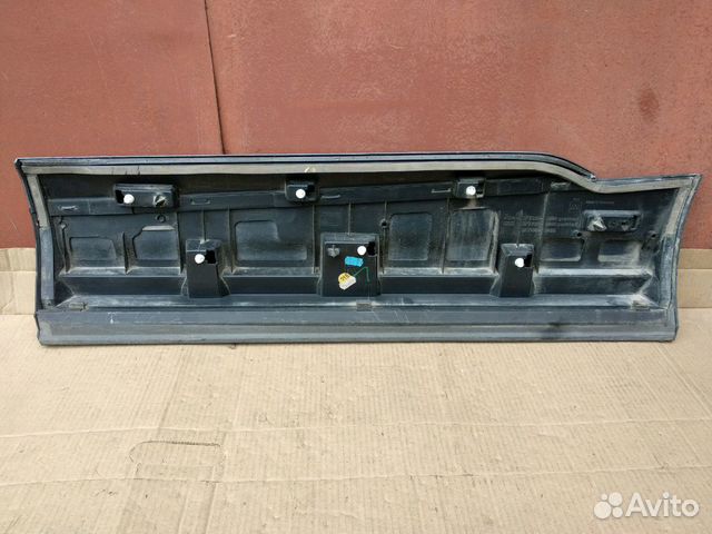 Накладка Audi Q7 2 двери правая задняя оригинал Накладка Audi Q7 2 двери правая задняя оригинал