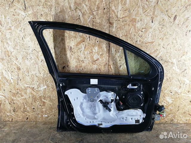 Дверь передняя левая Peugeot 207 2007 Дверь передняя левая Peugeot 207 2007