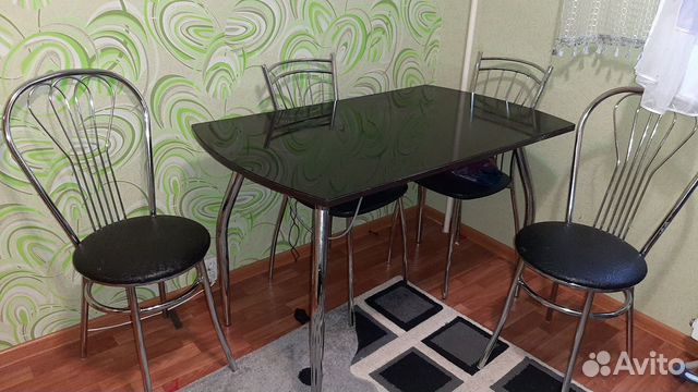Кухонные столы курск. Столы кухонные Курск. Столы и стулья для кухни в Йошкар-Оле. Стол и стулья для кухни авито. Авито стол кухонный.
