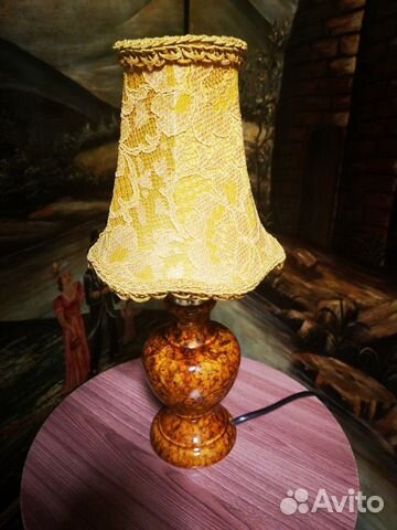 Лампа настольная в стиле ретро Лампа настольная в стиле ретро