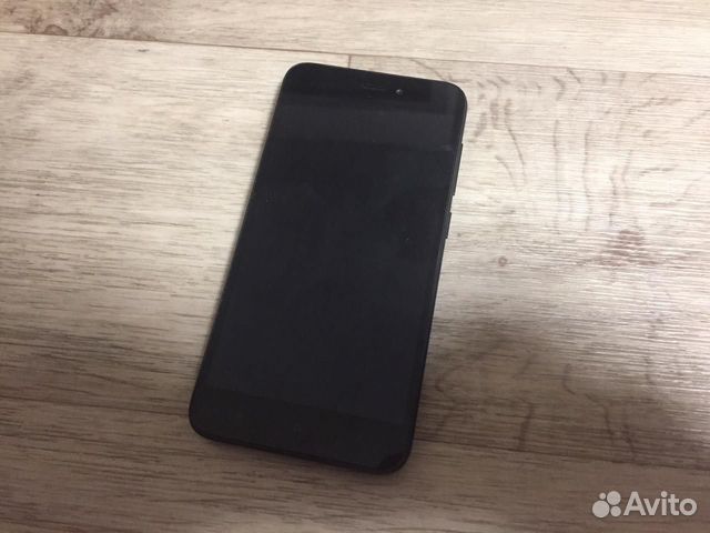 Телефон Xiaomi Redmi Go Телефон Xiaomi Redmi Go