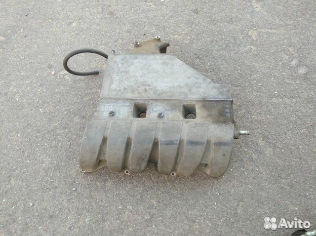 Впускной коллектор VW Passat Впускной коллектор VW Passat