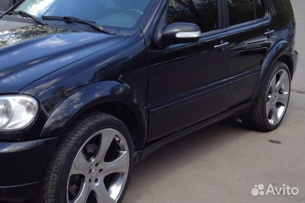 Расширители арок AMG для Mercedes ML W163