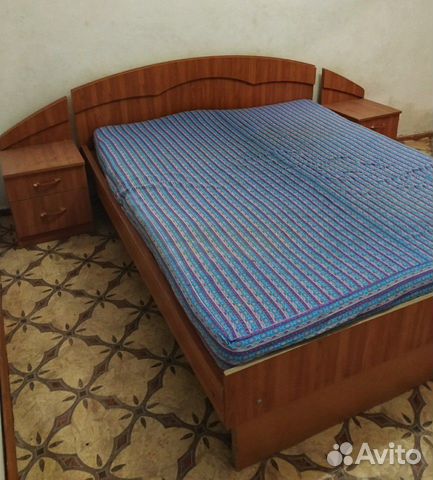 Кровать и тумбочки Кровать и тумбочки