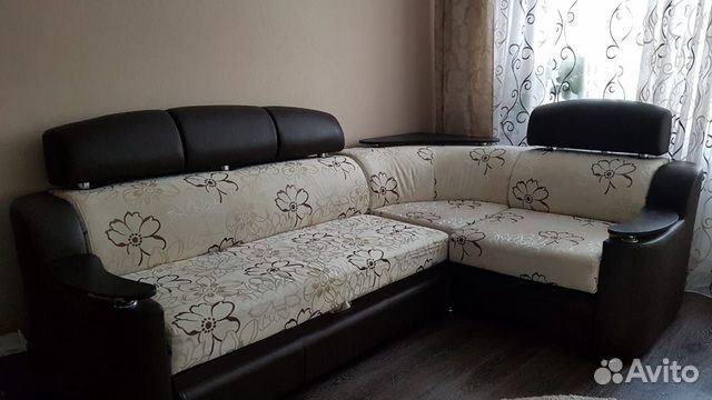 Диван