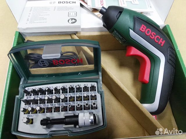 Аккумуляторная отвертка Bosch IXO 5 (новая) Аккумуляторная отвертка Bosch IXO 5 (новая)