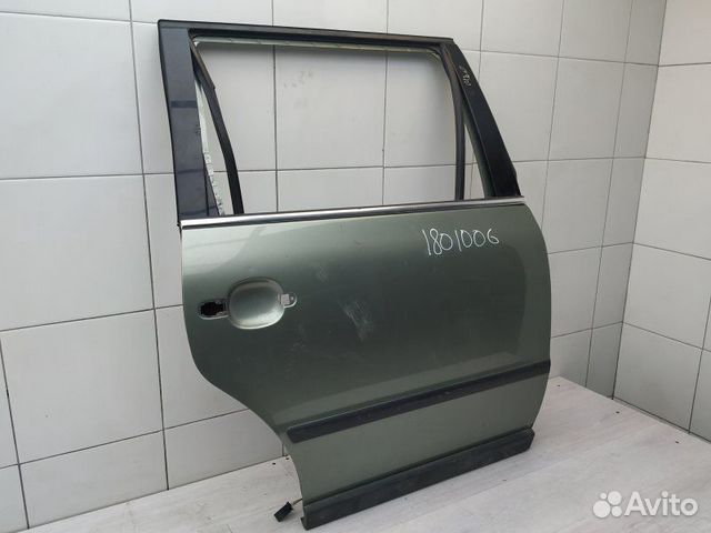 Дверь задняя правая 3B9833052AC VW Passat (B5) 200 Дверь задняя правая 3B9833052AC VW Passat (B5) 200