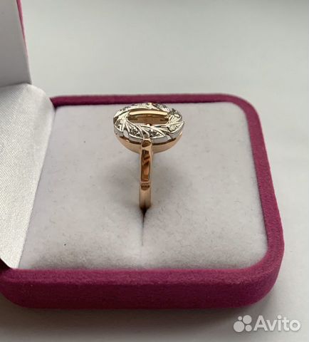 Золотое кольцо с бриллиантами. 585 проба