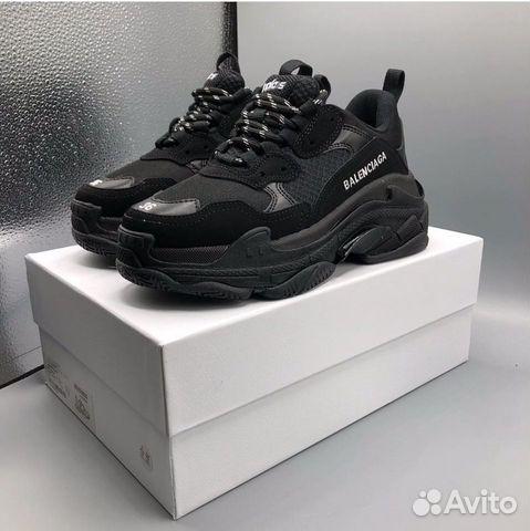 Кроссовки Balenciaga Triple S Кроссовки Balenciaga Triple S
