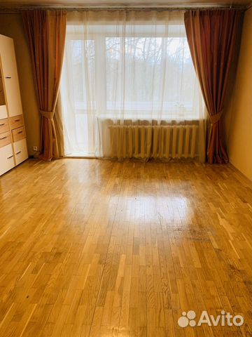 3-к квартира, 76 м², 1/6 эт.