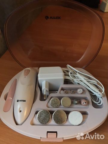 Маникюрный и педикюрный набор Vitek