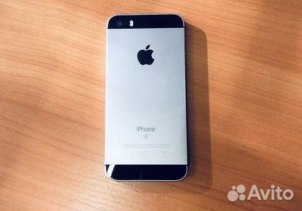 Телефон iPhone se