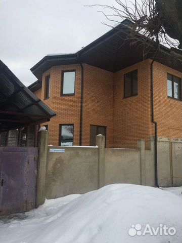 Коттедж 200 м² на участке 6.7 сот.