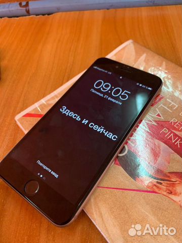 Телефон iPhone