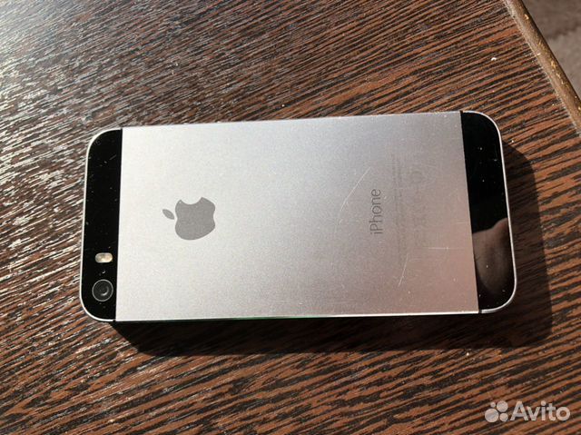 Телефон iPhone Телефон iPhone