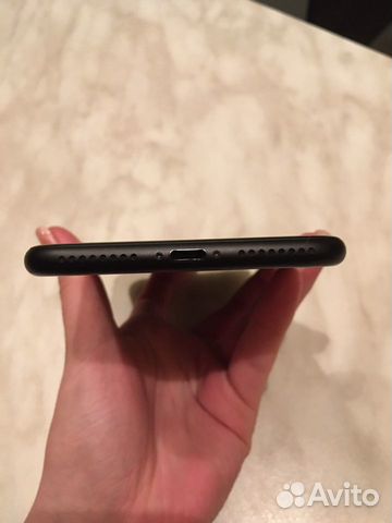 Телефон iPhone 7 Plus 32гб