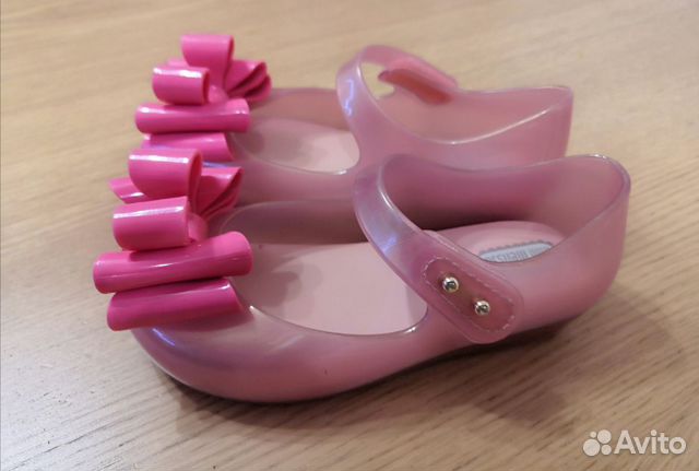 Туфли Mini Melissa (9 USA, 25/26 EUR) Туфли Mini Melissa (9 USA, 25/26 EUR)