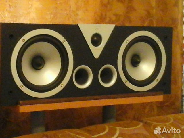 Продам центральную колонку 250 вт. victor Продам центральную колонку 250 вт. victor