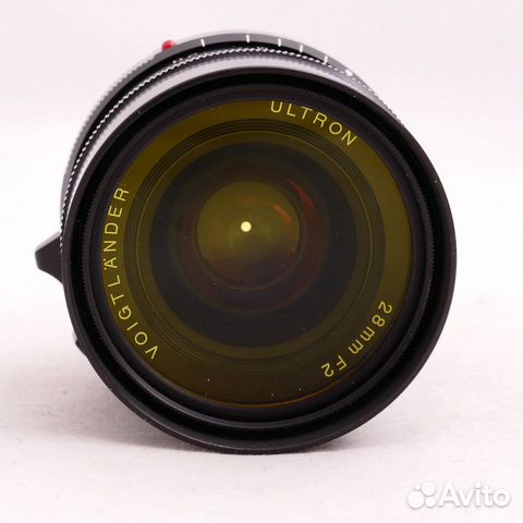Voightlnder 28mm f/2 Ultron silver