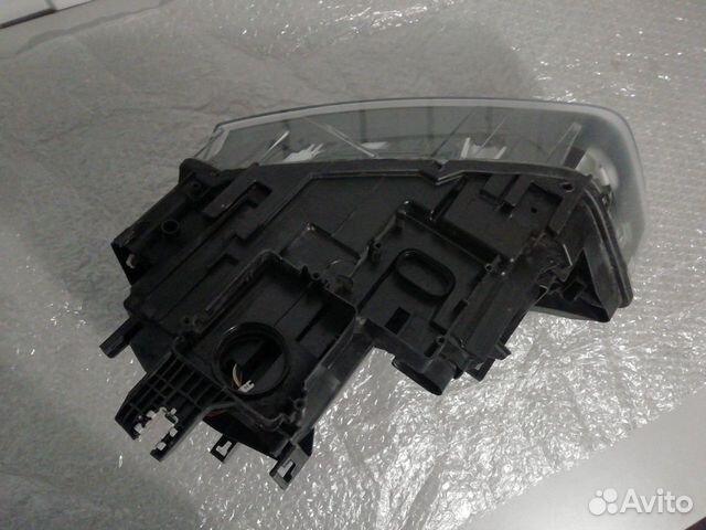 Фара Ксенон передняя правая Audi Q3 Дорестайлинг