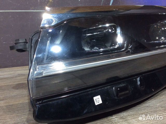 Фара LED левая Volkswagen Touareg 3 Фара LED левая Volkswagen Touareg 3