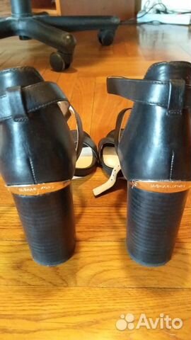 Босоножки кожаные Michael Kors Босоножки кожаные Michael Kors