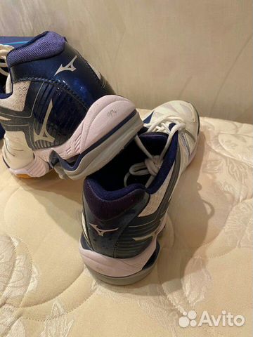 Кроссовки Mizuno Wave Lightning Rx3 (новые) Кроссовки Mizuno Wave Lightning Rx3 (новые)