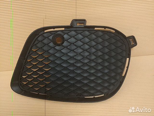 Решетка правая Mercedes GLE292 W166 AMG GLE166 C29