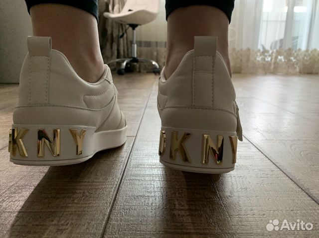 Кроссовки Кроссовки