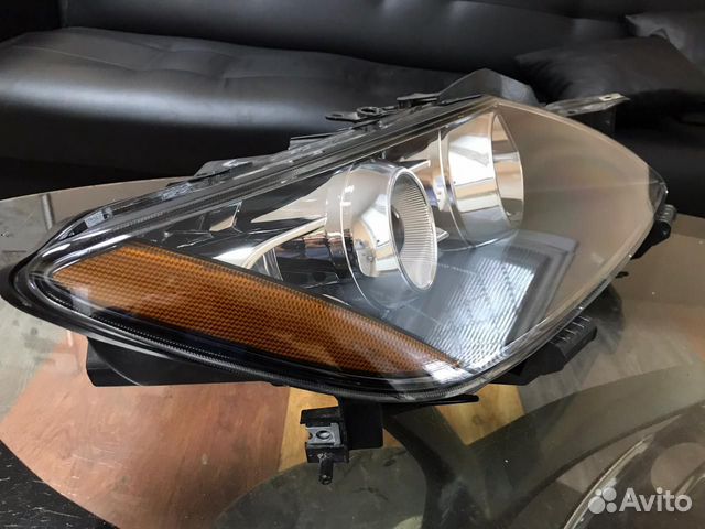 Фара правая Мазда сх-7 галоген