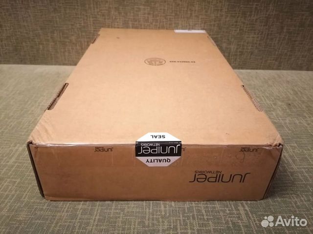 Коммутатор Juniper EX2200-48P