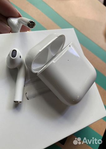 Airpods 2 поколения новые Airpods 2 поколения новые