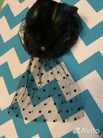 Декоративная шляпка на заколках