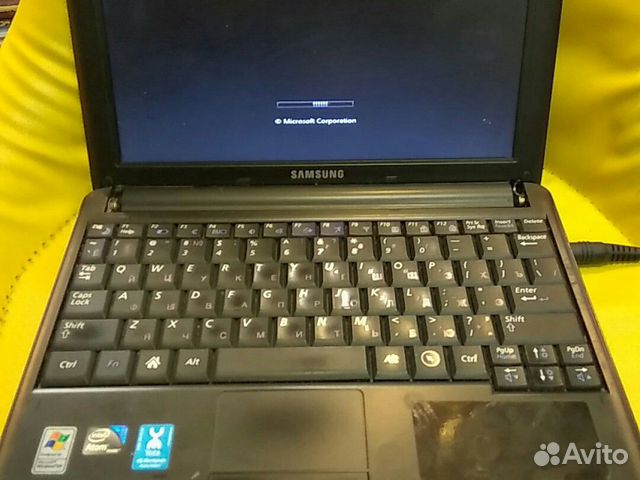 Нетбук samsung N130 Нетбук samsung N130