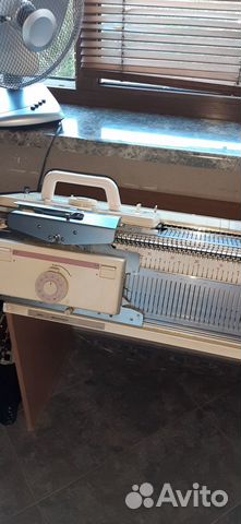 Вязальная машина 3-го класса Brother KH260/KR260
