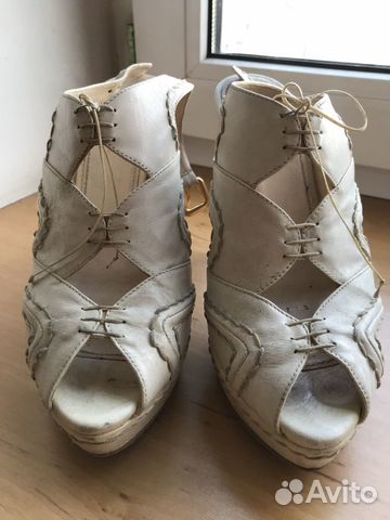 Prada женские туфли Prada женские туфли