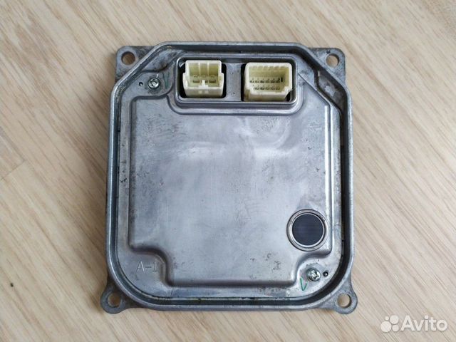 Блок управления фарой Лексус RX450H, Prius 30, 859