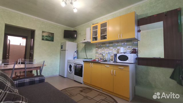 1-к квартира, 40 м², 1/4 эт.