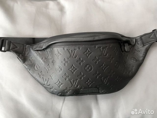 Louis Vuitton discovery bumbag