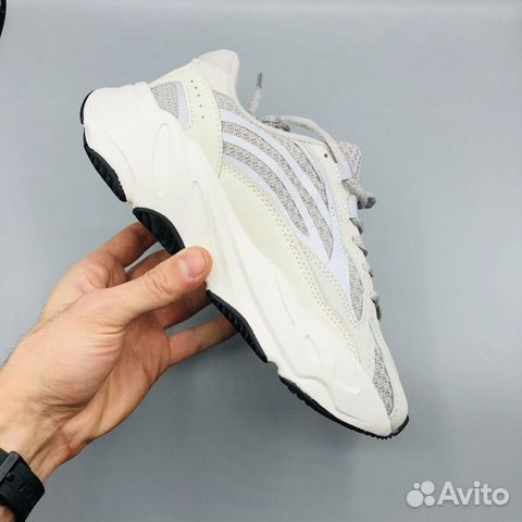 Кроссовки Adidas Yeezy Boost 700 серые Кроссовки Adidas Yeezy Boost 700 серые