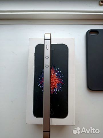 Телефон iPhone se на 32GB Телефон iPhone se на 32GB