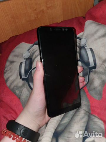 Телефон Samsung Galaxy A8+ Телефон Samsung Galaxy A8+