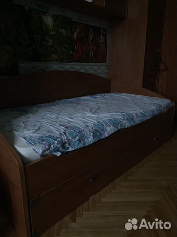 Кровати Кровати